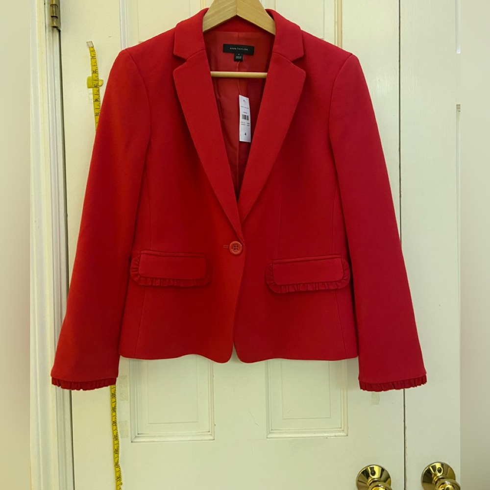 NWT Ann Taylor red blazer size 4